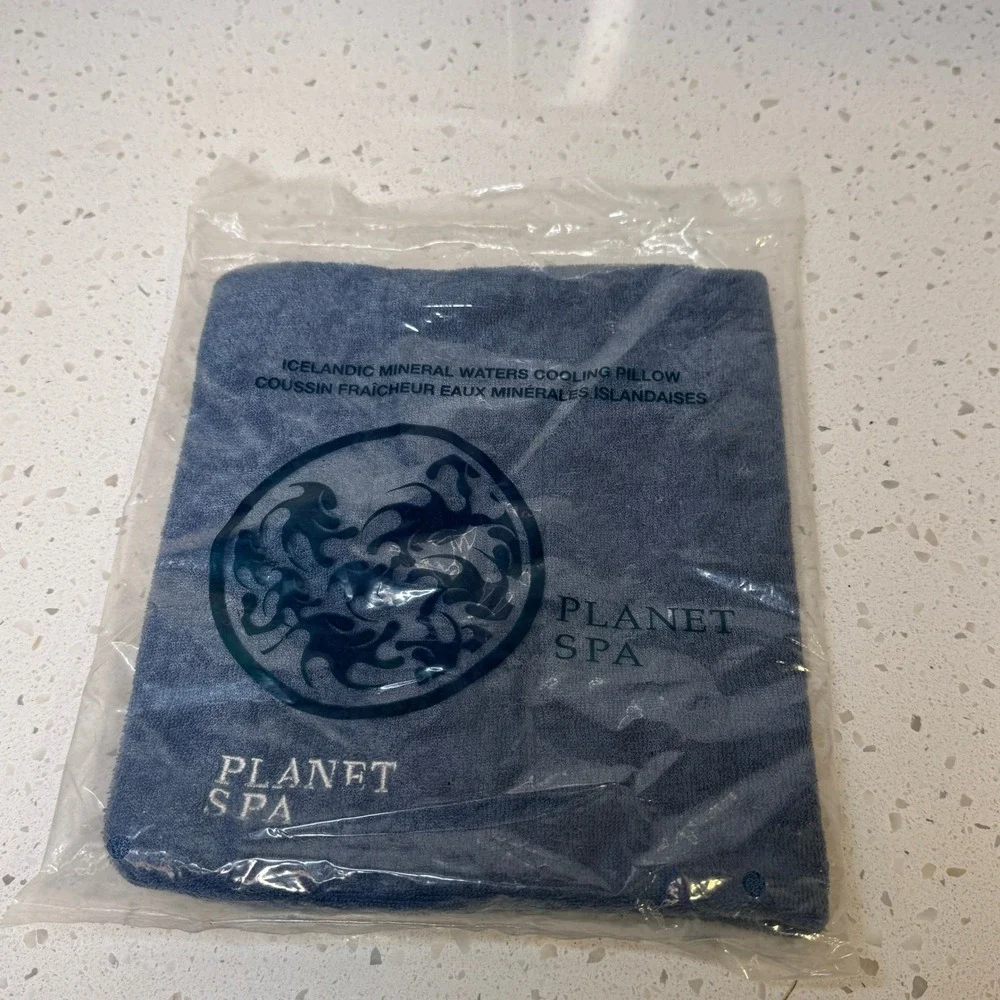 Planet Spa Icelandic Mineral Waters Cooling Pillow Blue Reusable NIP